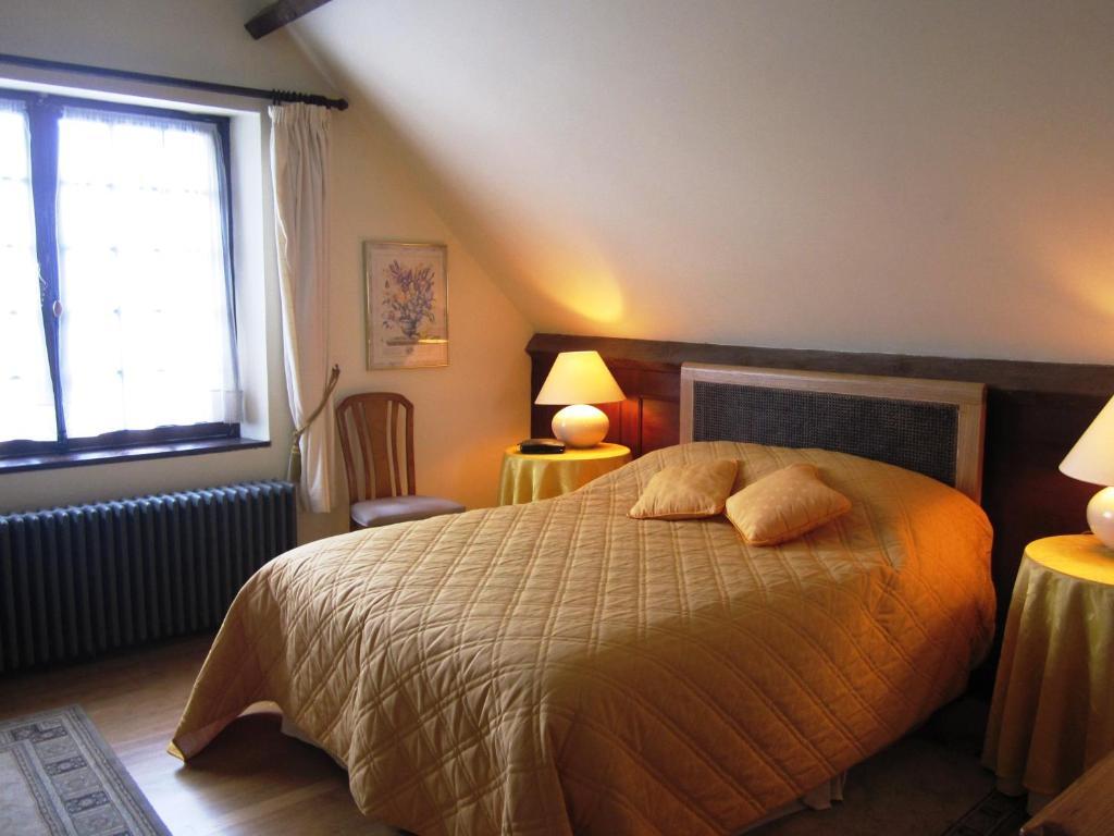 La Croix Du Reh Bed and Breakfast Châteauneuf-la-Forêt Δωμάτιο φωτογραφία